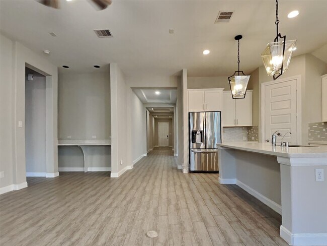 Building Photo - 24622 Windmill Canyon Ln