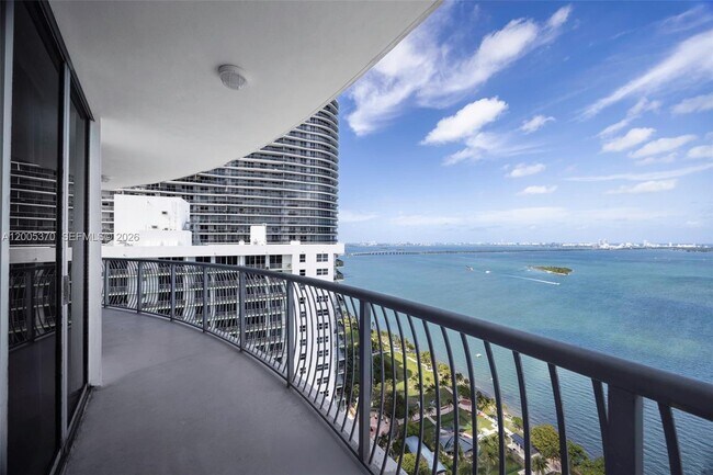 Foto del edificio - 1750 N Bayshore Dr