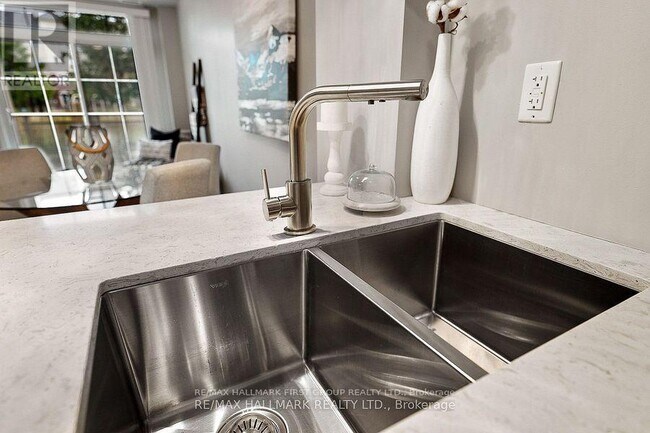 Photo du bâtiment - 84 Aspen Springs Dr