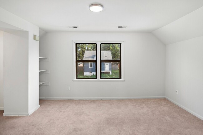 Building Photo - 3114 Hilltop Ave