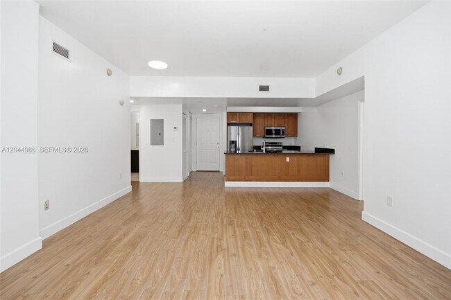 Foto del edificio - 4100 Salzedo St