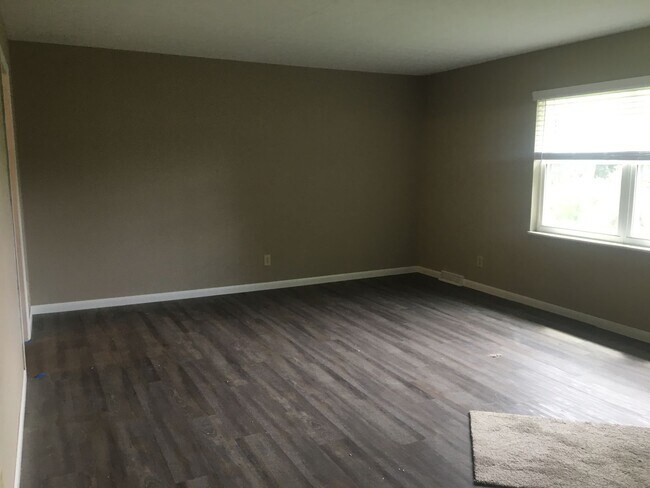 Photo - West Knoxville 37909 - 2 bedroom, 1 bath d... House