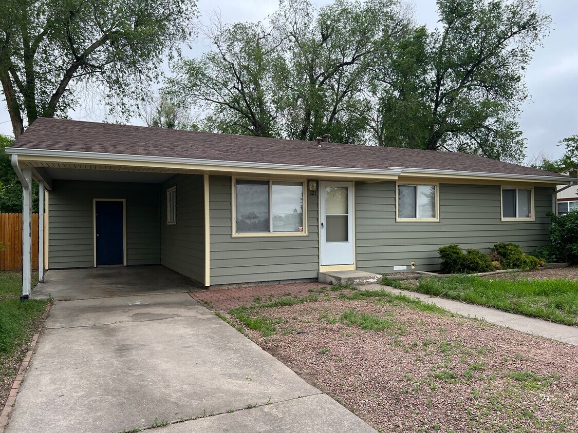Primary Photo - NEWLY UPDATED RANCH HOME WITH CARPORT.