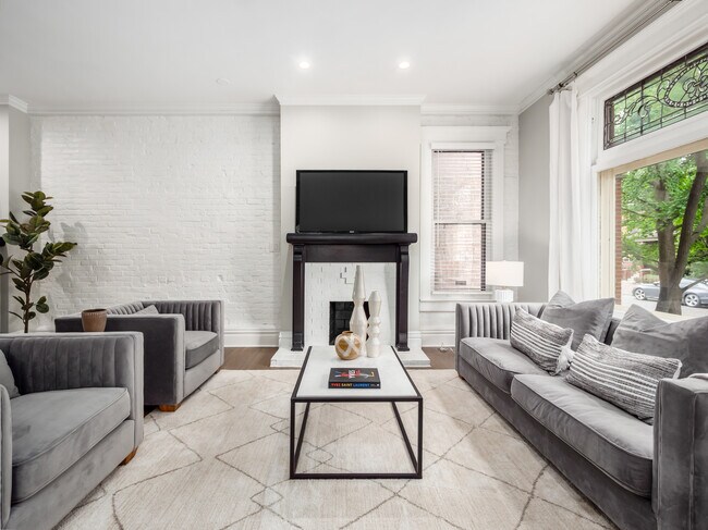 Open Floor Plan - 926 City Park Ave