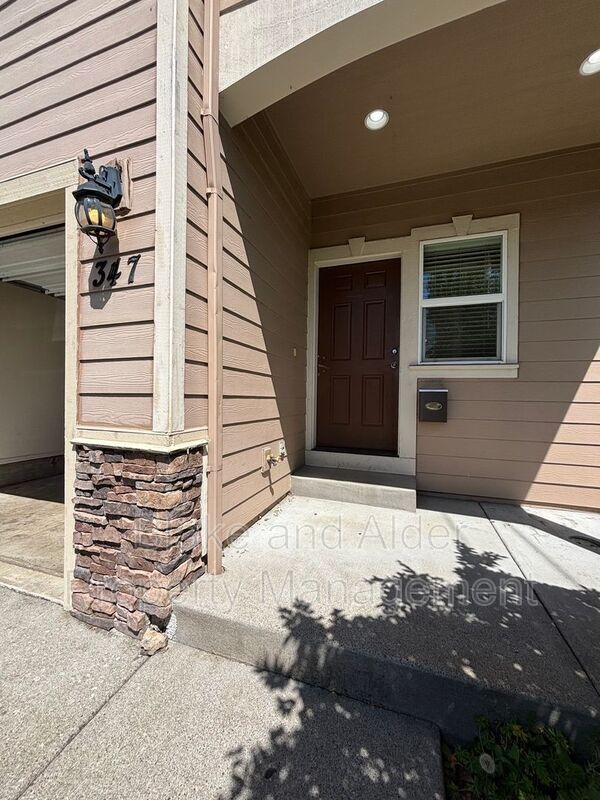 Foto del edificio - 347 Norway St NE