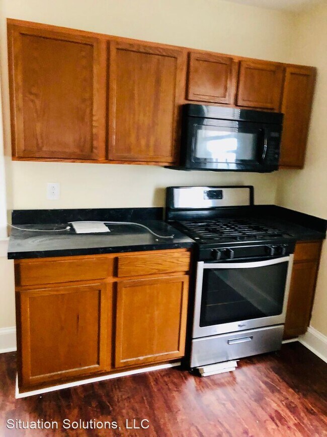 Foto del edificio - 2 br, 1.5 bath House - 18 N Hope St