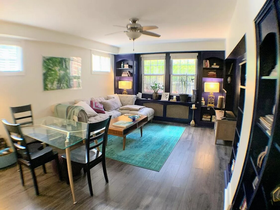 Foto principal - 2800 Devonshire Pl NW