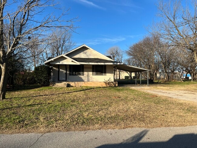 Front of house - 2107 Briggs St
