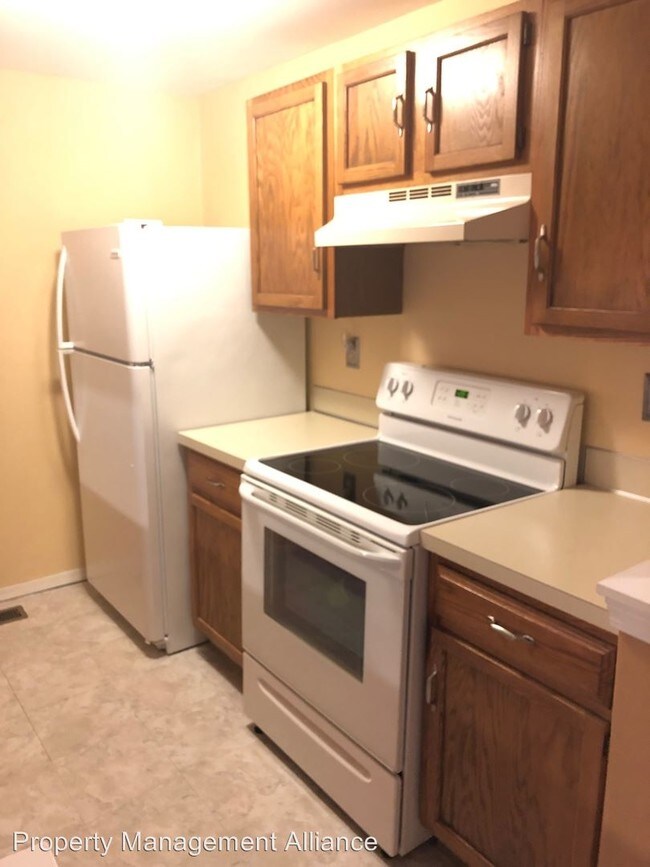 Building Photo - 2 br, 1.5 bath House - 117 Soft Wind Circle,