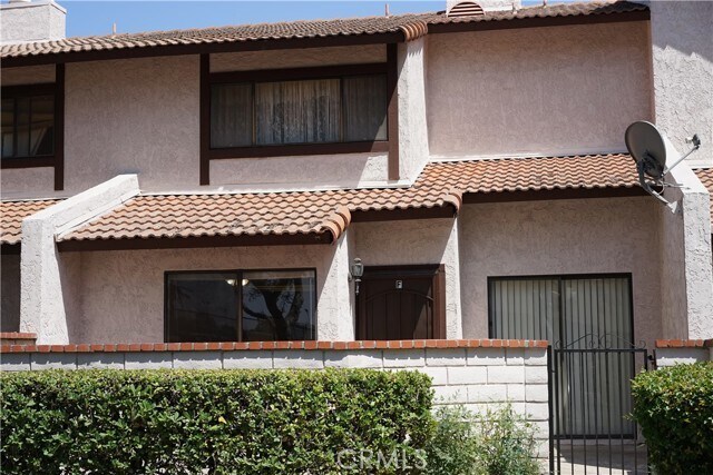 Foto principal - 930 N Redding Way