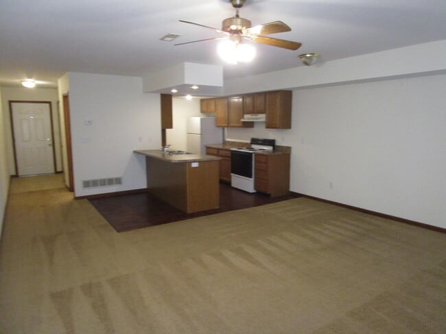 Building Photo - 4808 Meadow Lark Ln