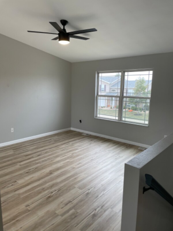 Building Photo - 412 Edwin Dr