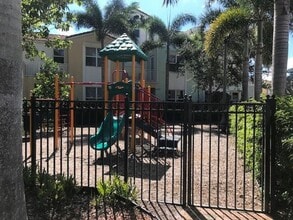 Building Photo - 4920 NW 15th Ave