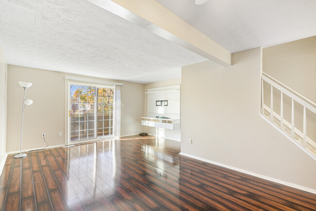 Building Photo - 601 Arkwood Dr