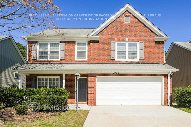 Building Photo - 1026 Hawthorn Ln