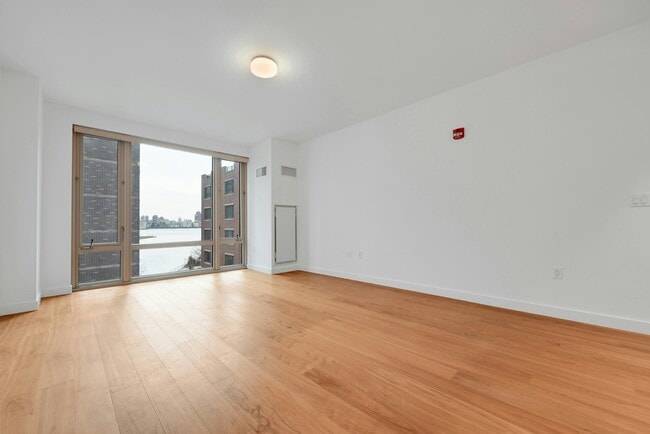 Foto del edificio - 2 Shore Ln