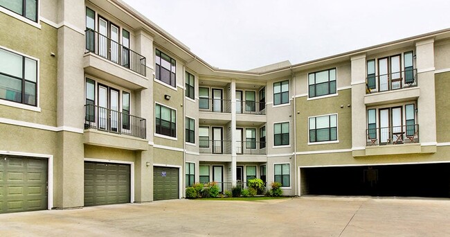 Building Photo - Connection at Buffalo Pointe Apartments