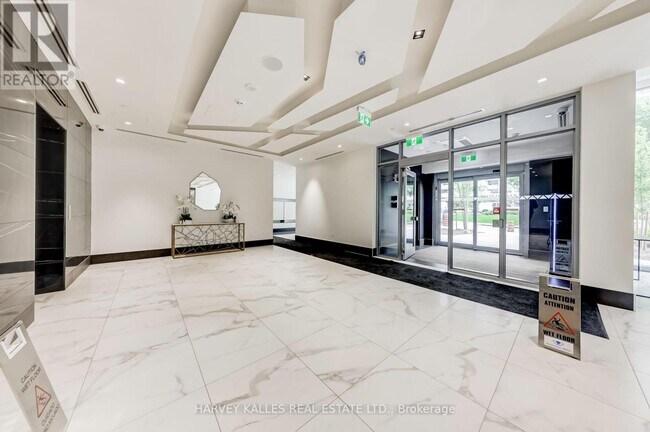 Photo du bâtiment - 50 Dunfield Ave