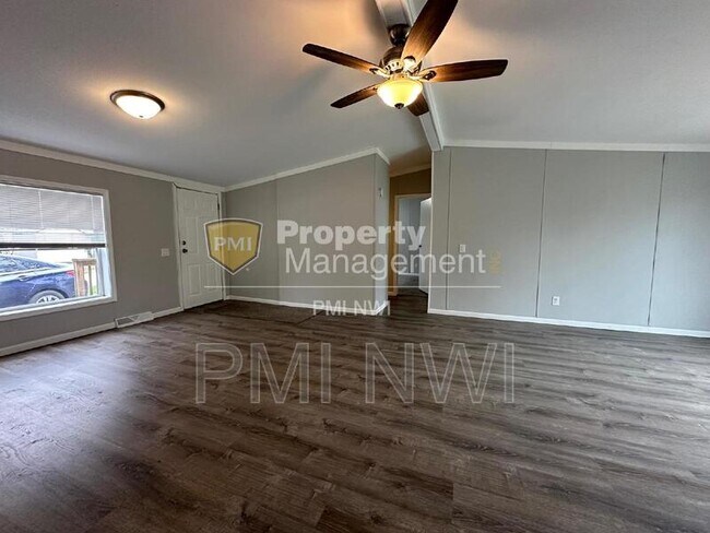 Foto del edificio - 1312 Redwing Rd