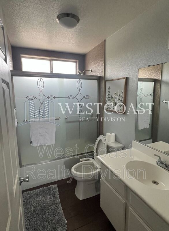 Building Photo - 15425 Brasa Ln