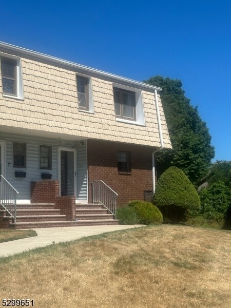 Building Photo - 208 Windsor Ct