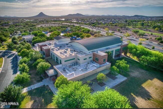 Foto del edificio - 6328 W Victory Way