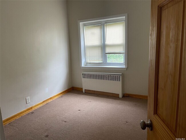 Foto del edificio - 214-21 Hillside Ave.