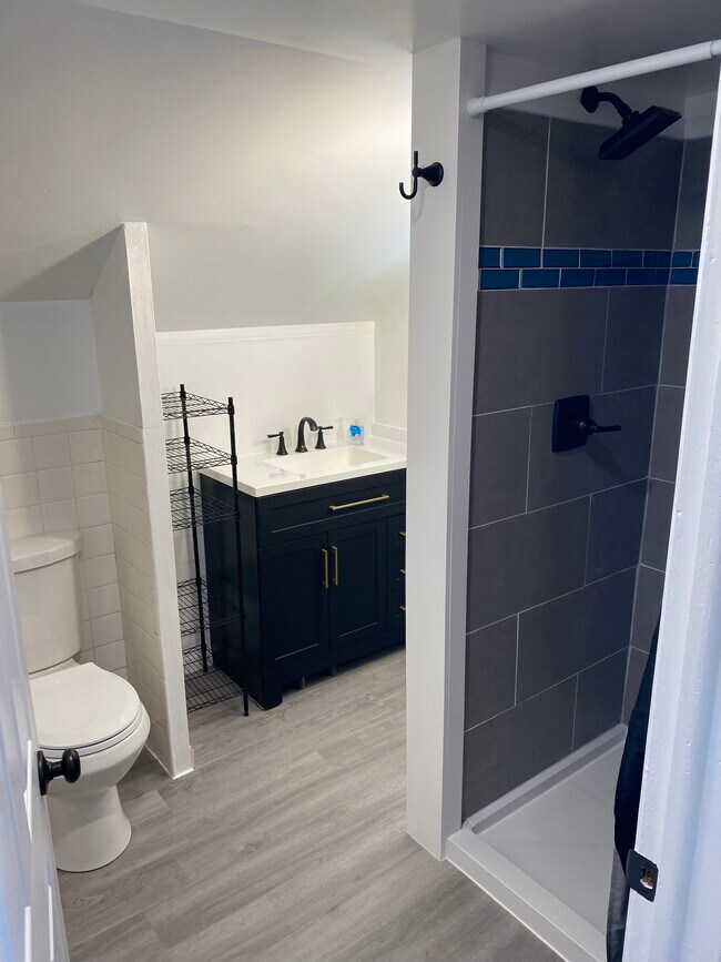 New bathroom with shower - 1200 Front St