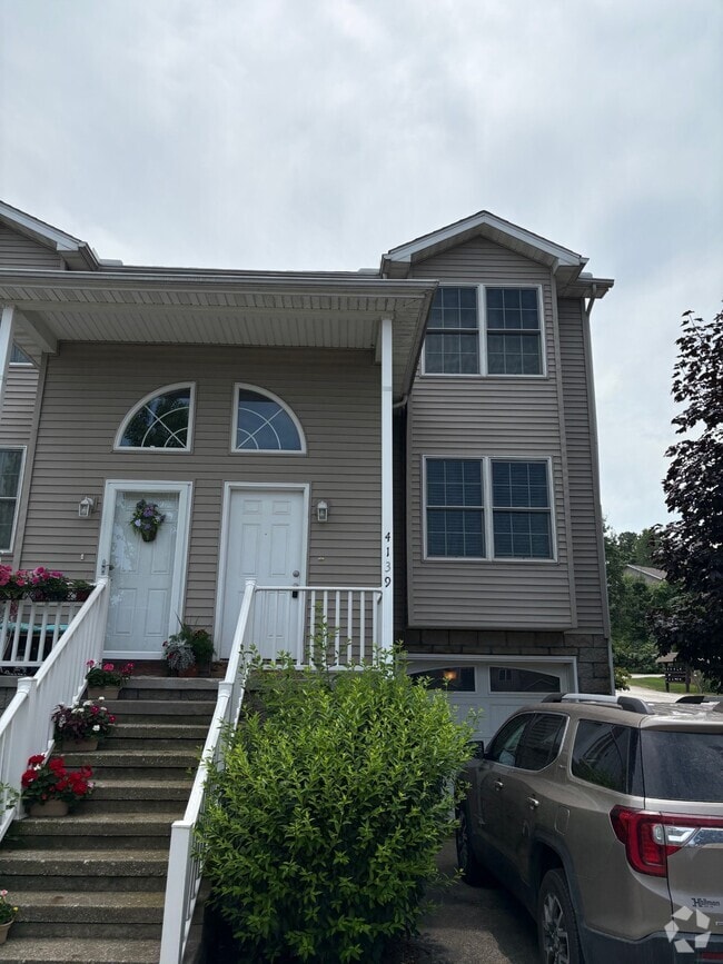 Building Photo - 4139 Wood Hills Drive