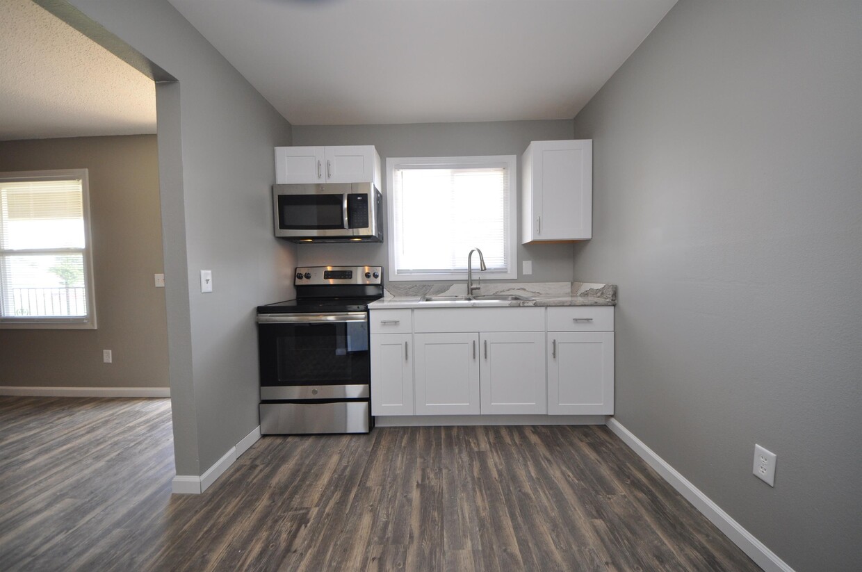 Primary Photo - 201 Bedford Dr