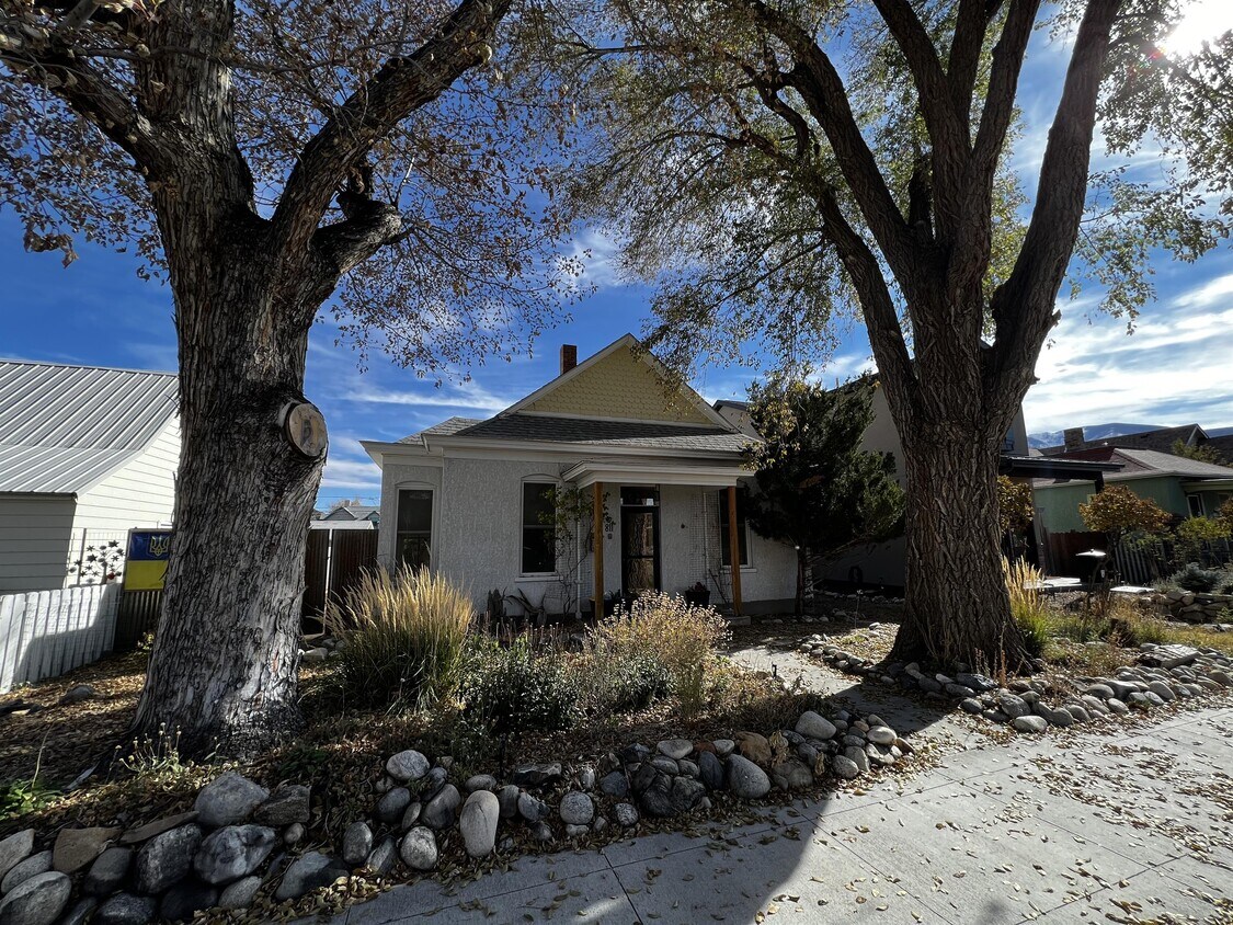 811 H St, Salida, CO 81201 House Rental in Salida, CO