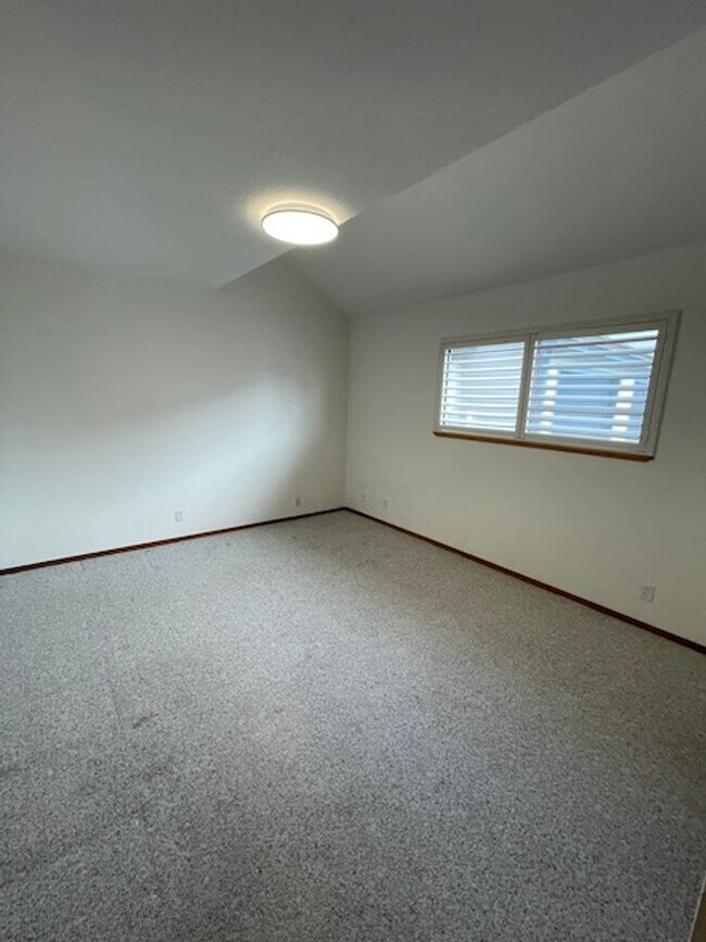 Foto del edificio - Comfortable 2bd/2bath Condo with garage of...