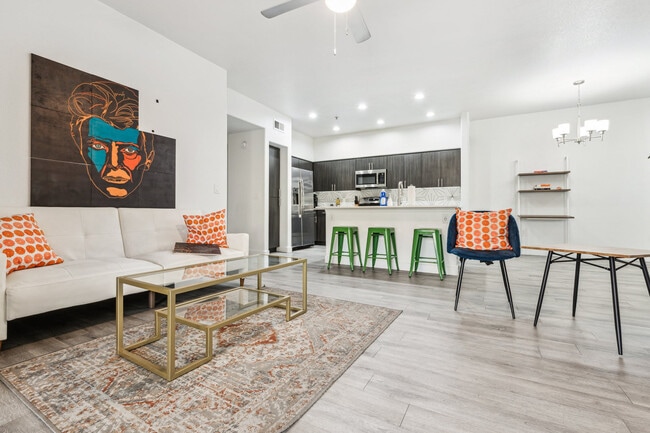 Building Photo - 9450 W Cabela Dr