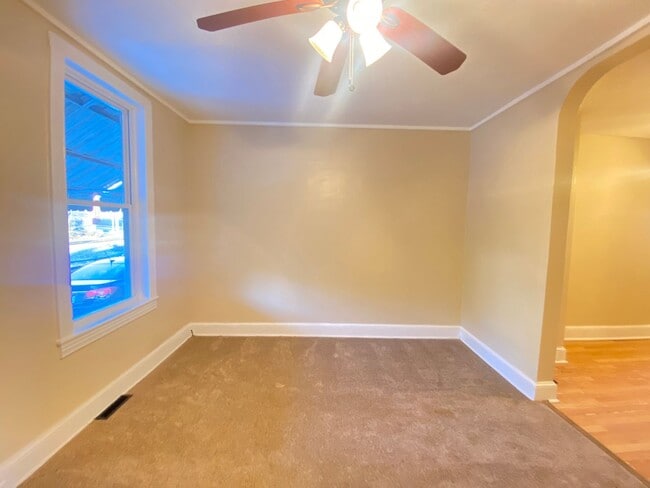 Building Photo - Charming 3 Bedroom, 1 Bath Home in York, Pa!