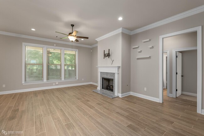 Building Photo - 46 Crowder Dr