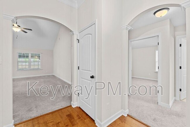 Foto del edificio - 4056 Pullman Cir