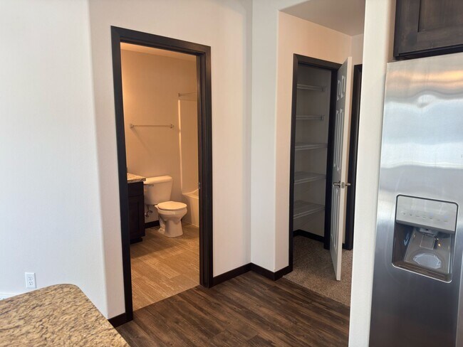 Foto del edificio - 4 Bed 3 Bath Single Family Home
