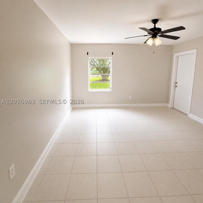Building Photo - 8335 SW 72nd St