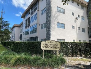 Building Photo - 2471 SW 82nd Ave