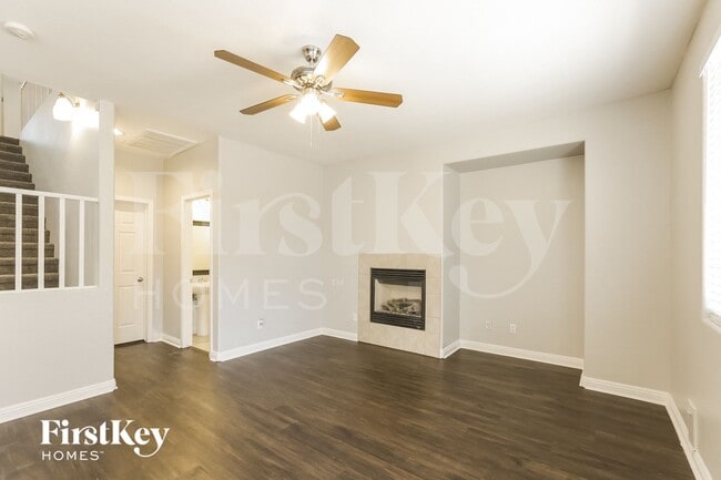 Building Photo - 1263 E Julian Dr