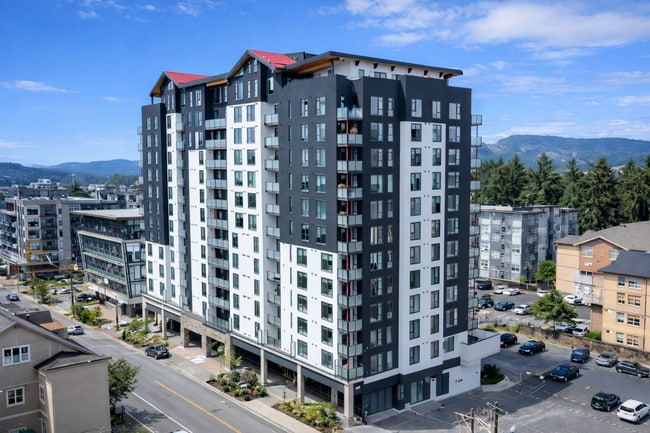 Building Photo - The Vue