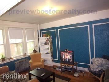 Foto del edificio - 1687 Commonwealth Avenue