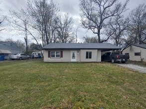 Building Photo - 1218 Maple Ave