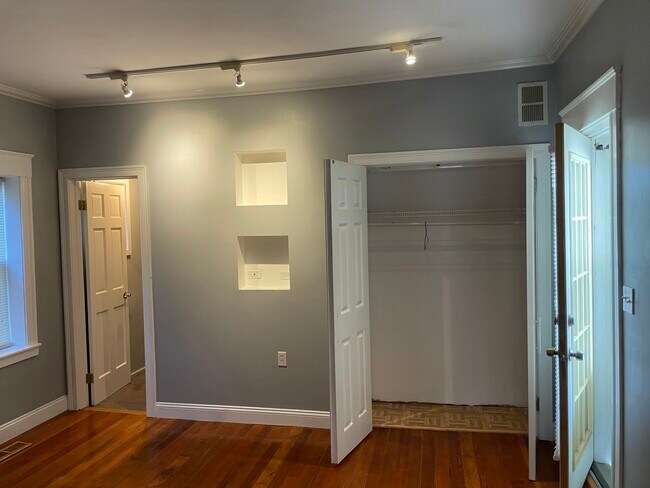 Building Photo - 67 Wheatland St