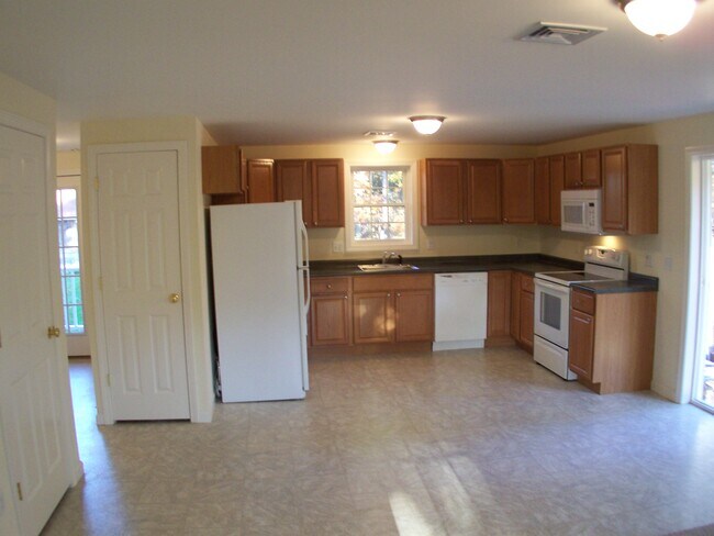 Foto del edificio - 4 Jessica Ln