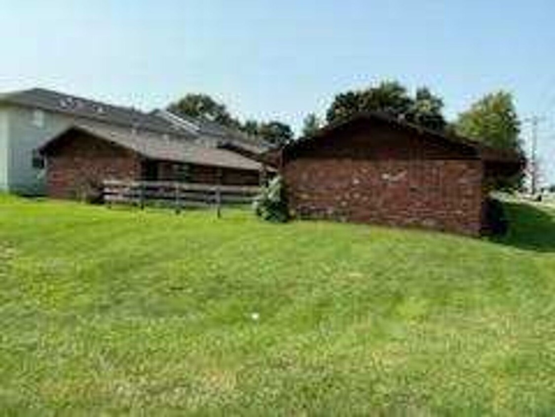 Primary Photo - Cute clean 1 bedroom 1 bath apartment