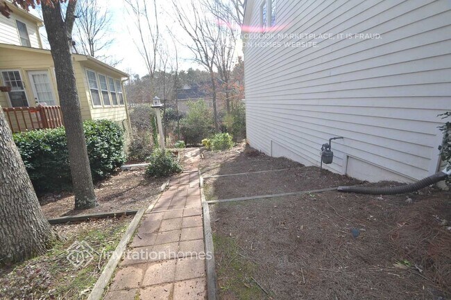 Foto del edificio - 2205 Thicket Ct
