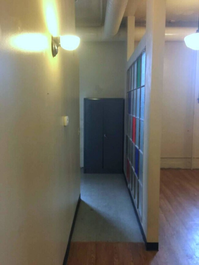Foto del edificio - 1513 N Western Ave