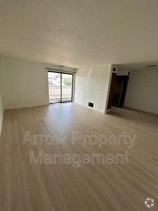Building Photo - 201 E Arbor Ave