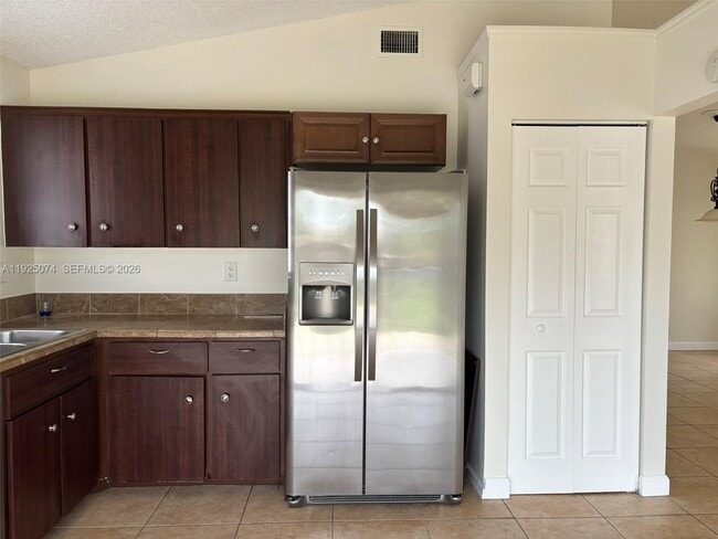 Building Photo - 7331 SW 149th Ct